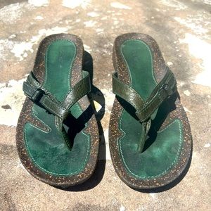 Teva Ventura Forest Green Thong Sandals Womens Sz 5.5 Leather